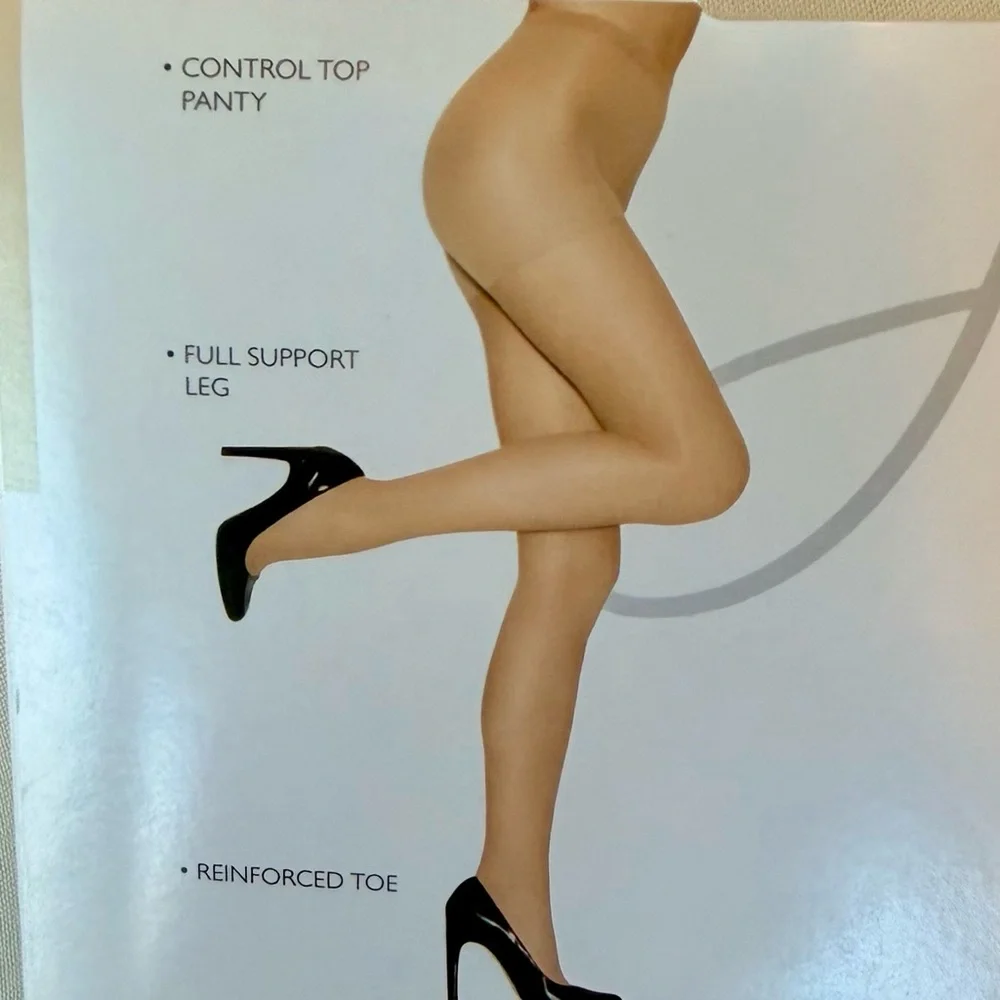 Hanes Alive Full Support Pantyhose Control Top, Reinforced Toe Barely There Sz C